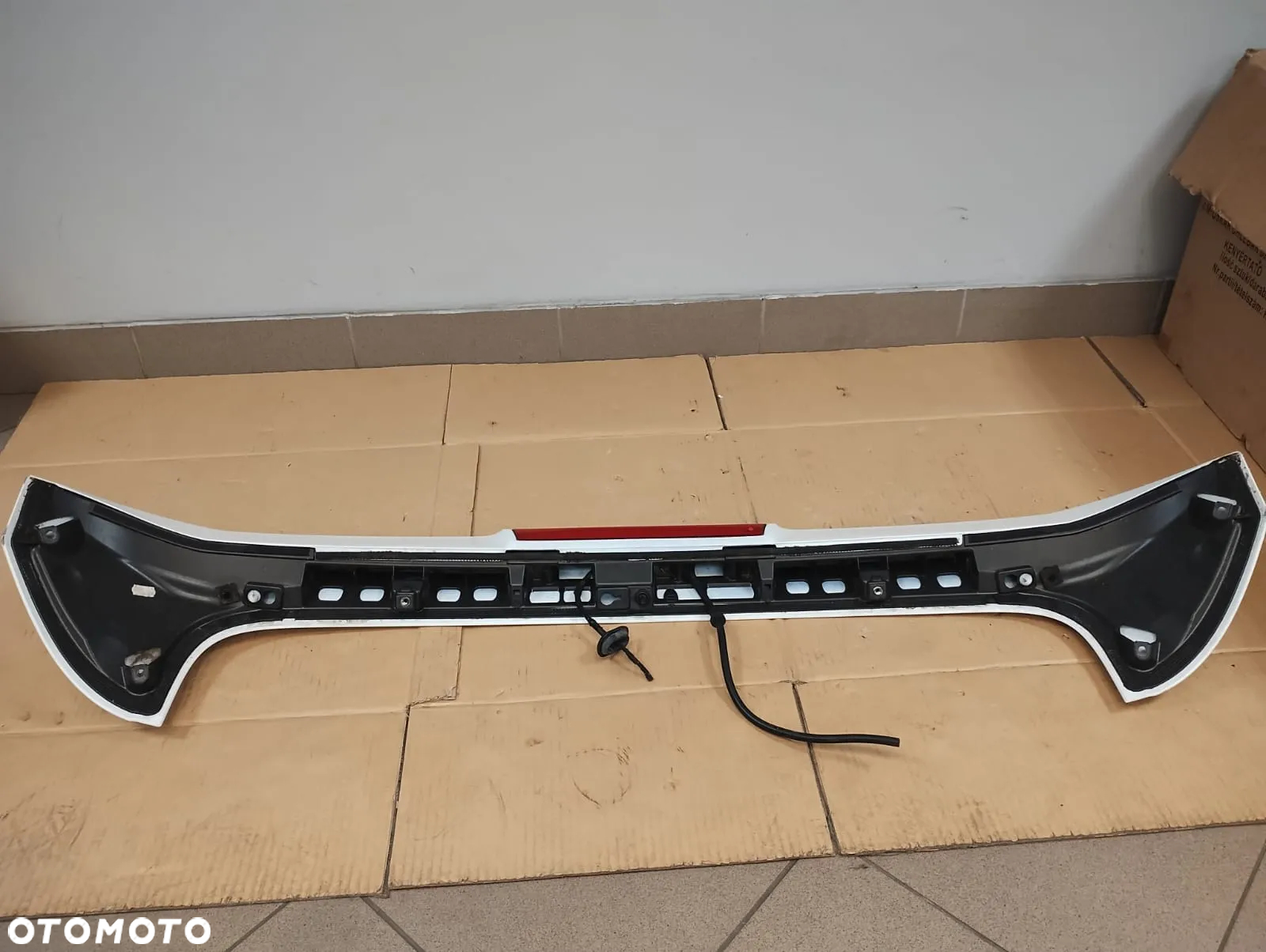 FORD FIESTA MK7 SPOILER KLAPY TYLNEJ / BAGAŻNIKA  EUROPA - 9