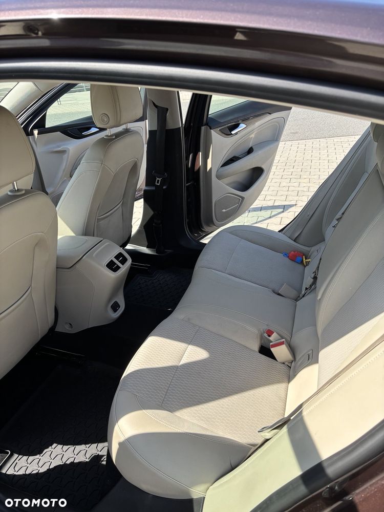 Opel Insignia 1.6 (118g) Business Edition - 6