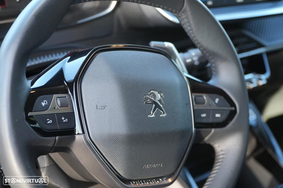 Peugeot 2008 1.2 PureTech Active EAT8 - 12