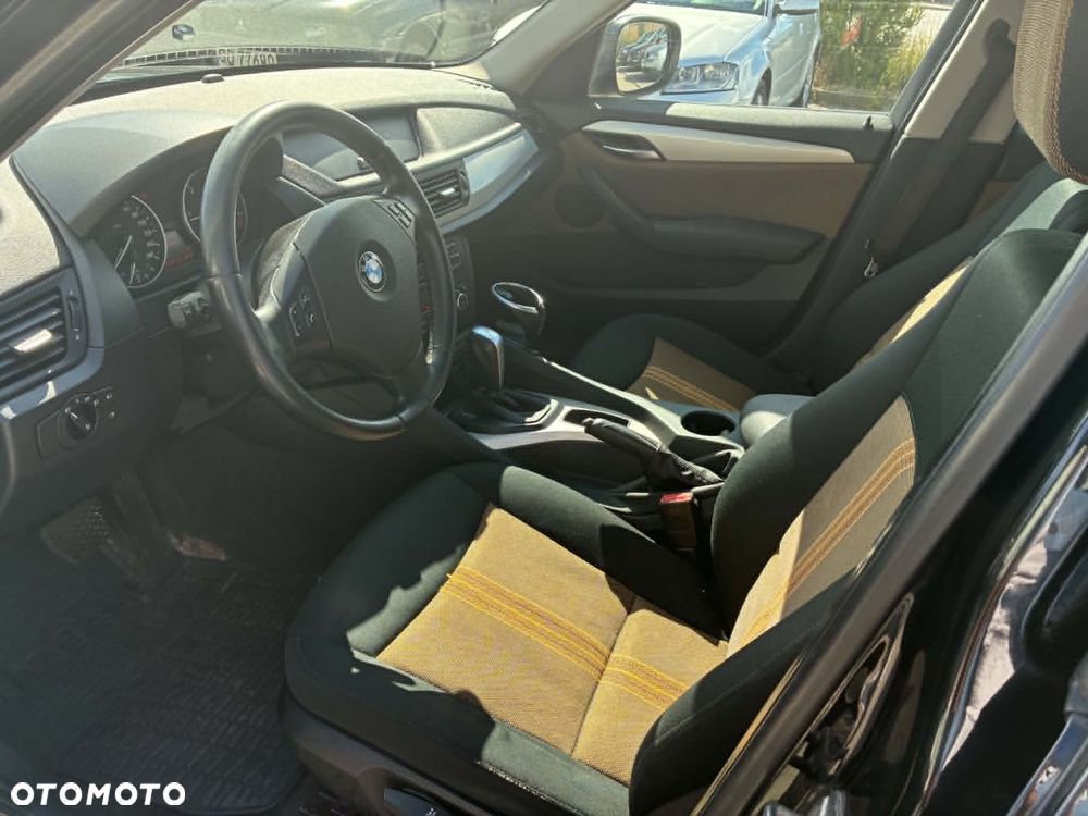 BMW X1 - 10
