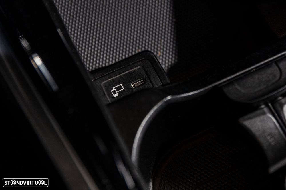 Mercedes-Benz GLB 220 d 4Matic Progressive - 20