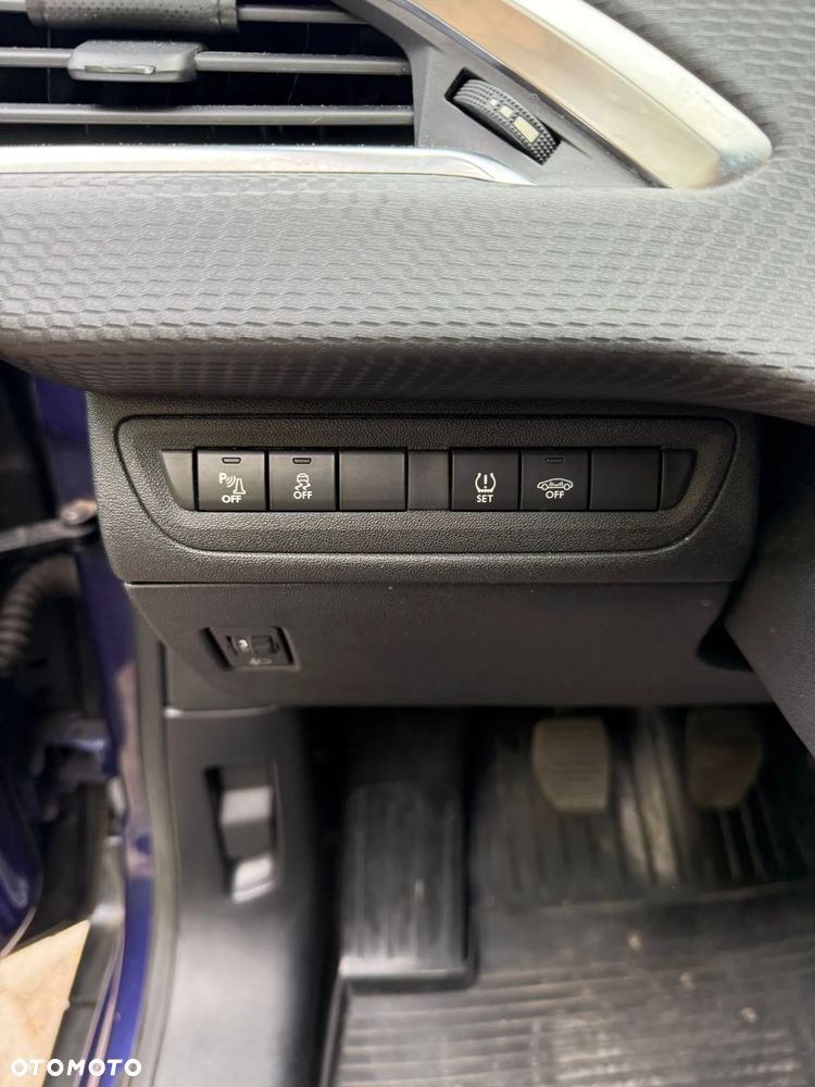 Peugeot 2008 1.6 VTi Active - 19