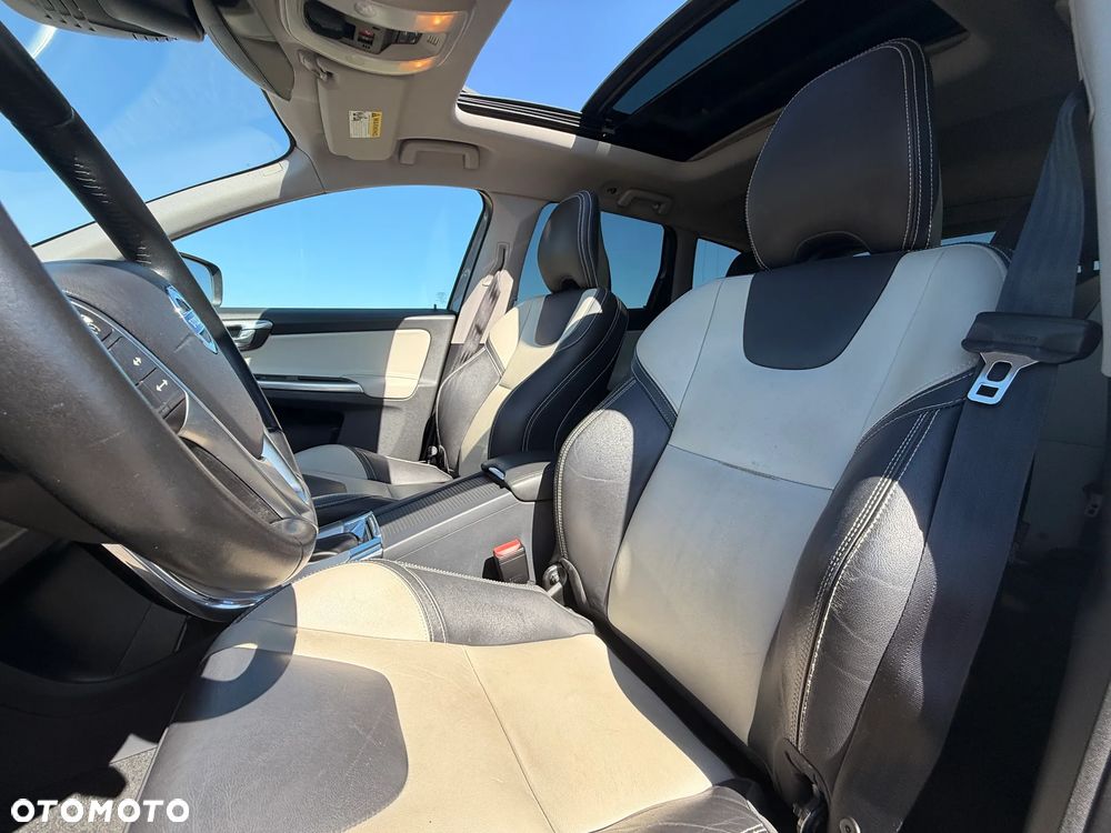 Volvo XC 60 - 19