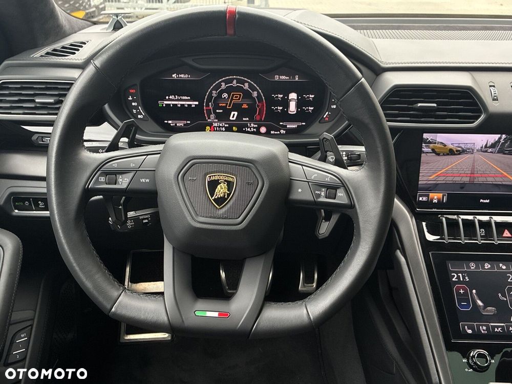 Lamborghini Urus - 12
