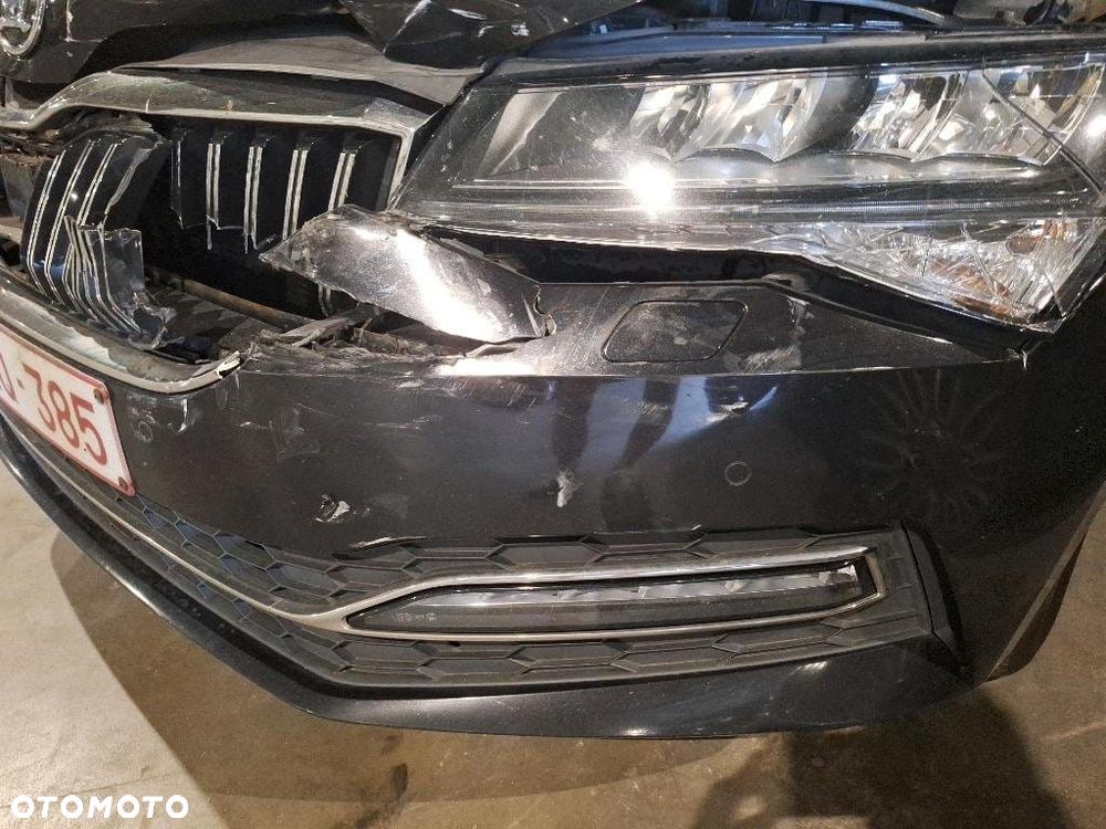 Skoda Superb 2.0 TDI SCR Sportline DSG - 10