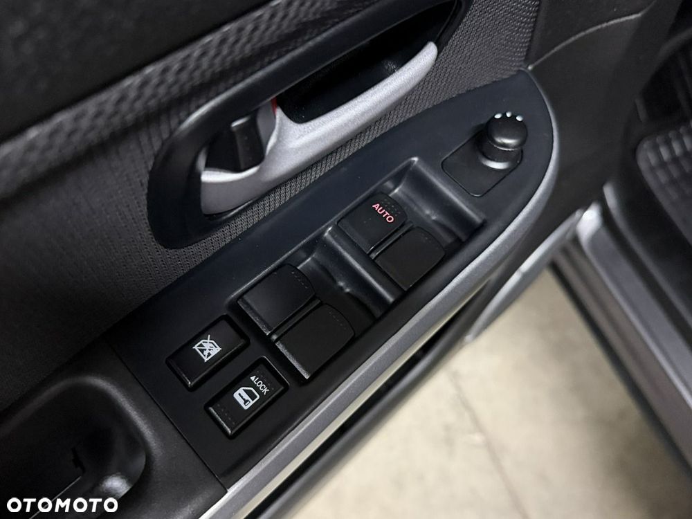 Suzuki Grand Vitara - 25