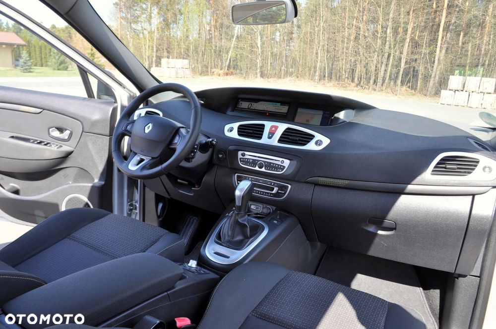 Renault Scenic 2.0 16V 140 CVT Luxe - 32