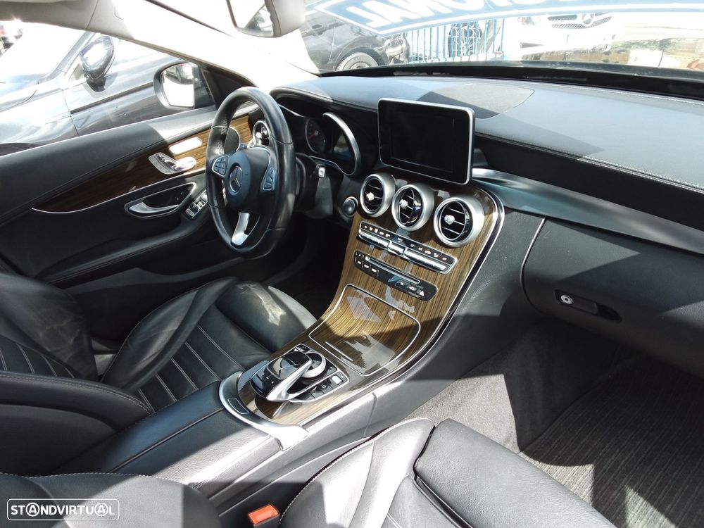Mercedes-Benz C 300 BlueTEC Hybrid AMG Line - 25