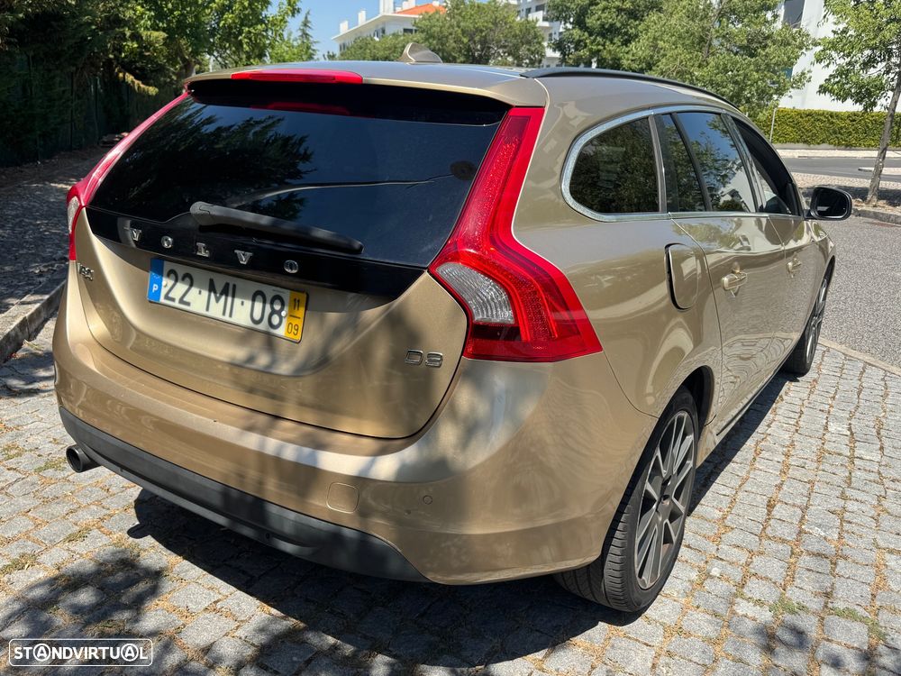 Volvo V60 2.0 D3 Momentum - 7