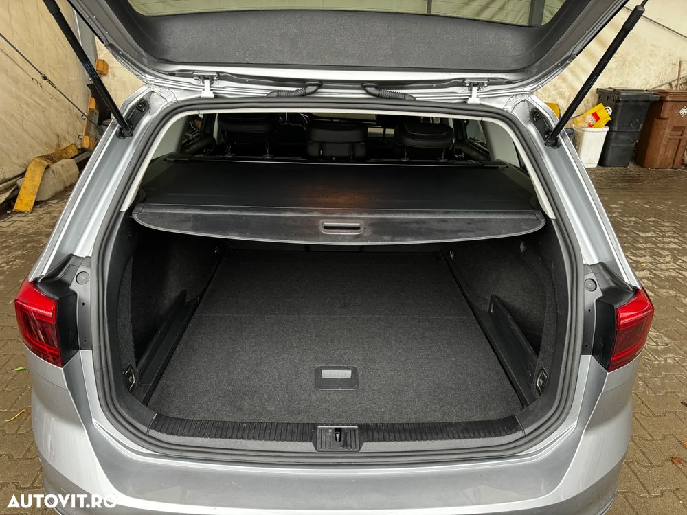 Volkswagen Passat - 10