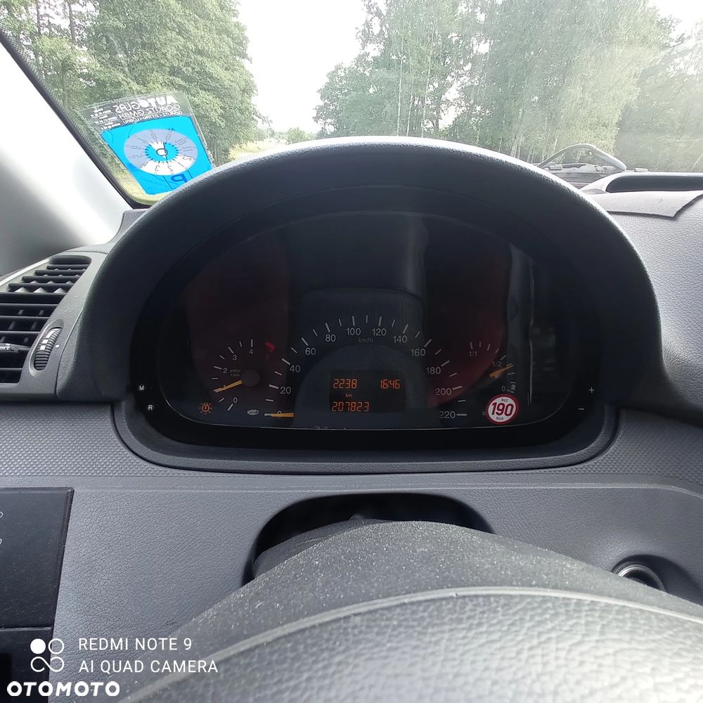 Mercedes-Benz Vito - 9