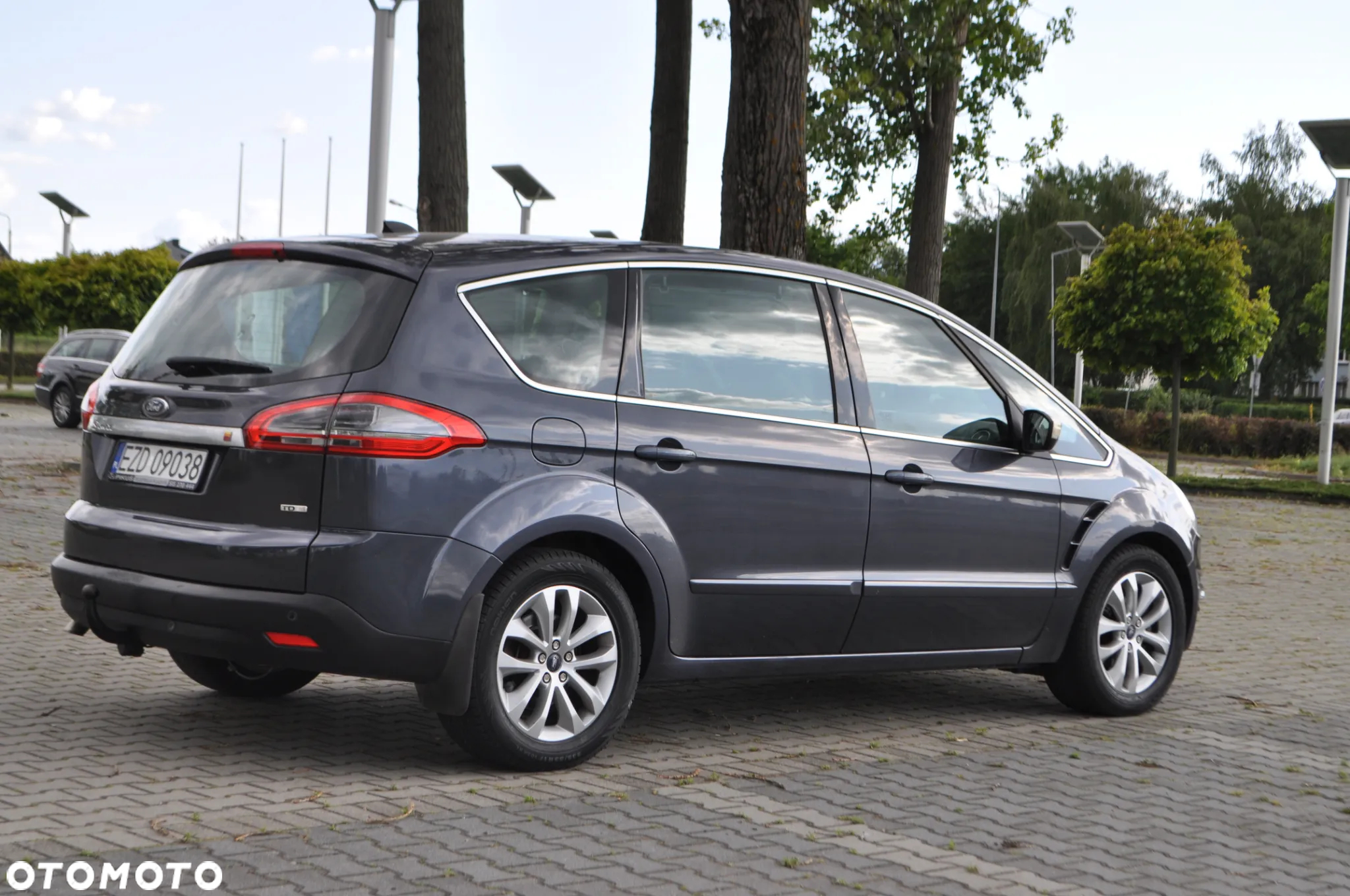 Ford S-Max 2.0 TDCi Titanium - 8