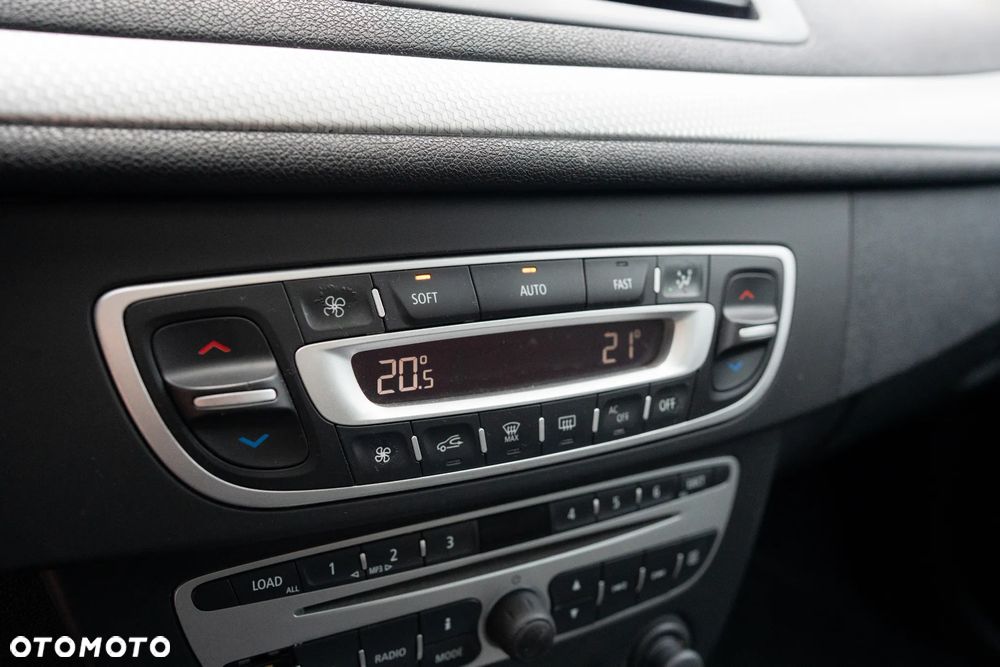 Renault Megane TCe 180 GT - 20