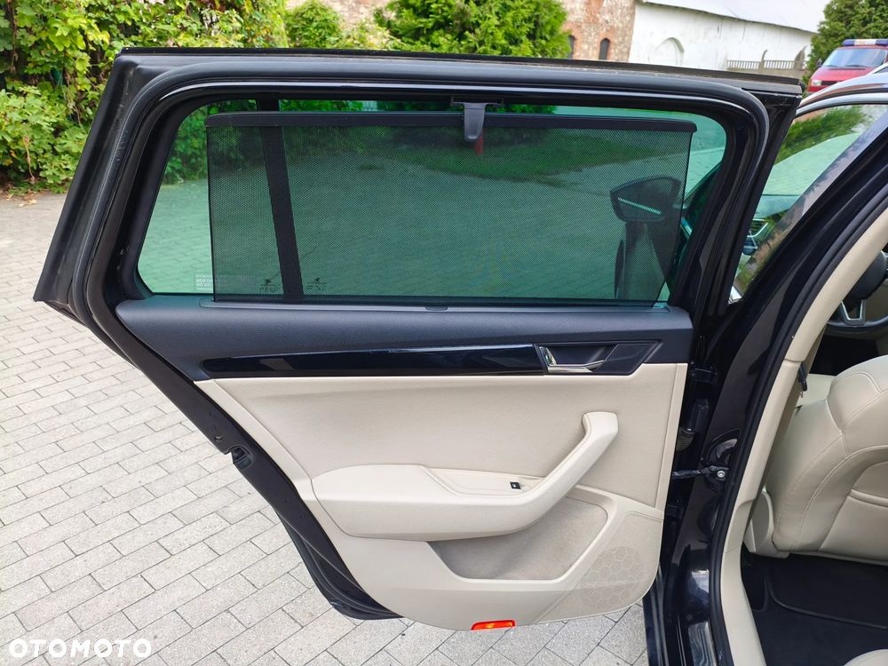 Skoda Superb 2.0 TDI L&K - 11