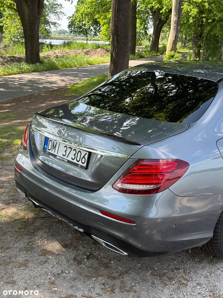 Mercedes-Benz Klasa E 220 d 9G-TRONIC - 8