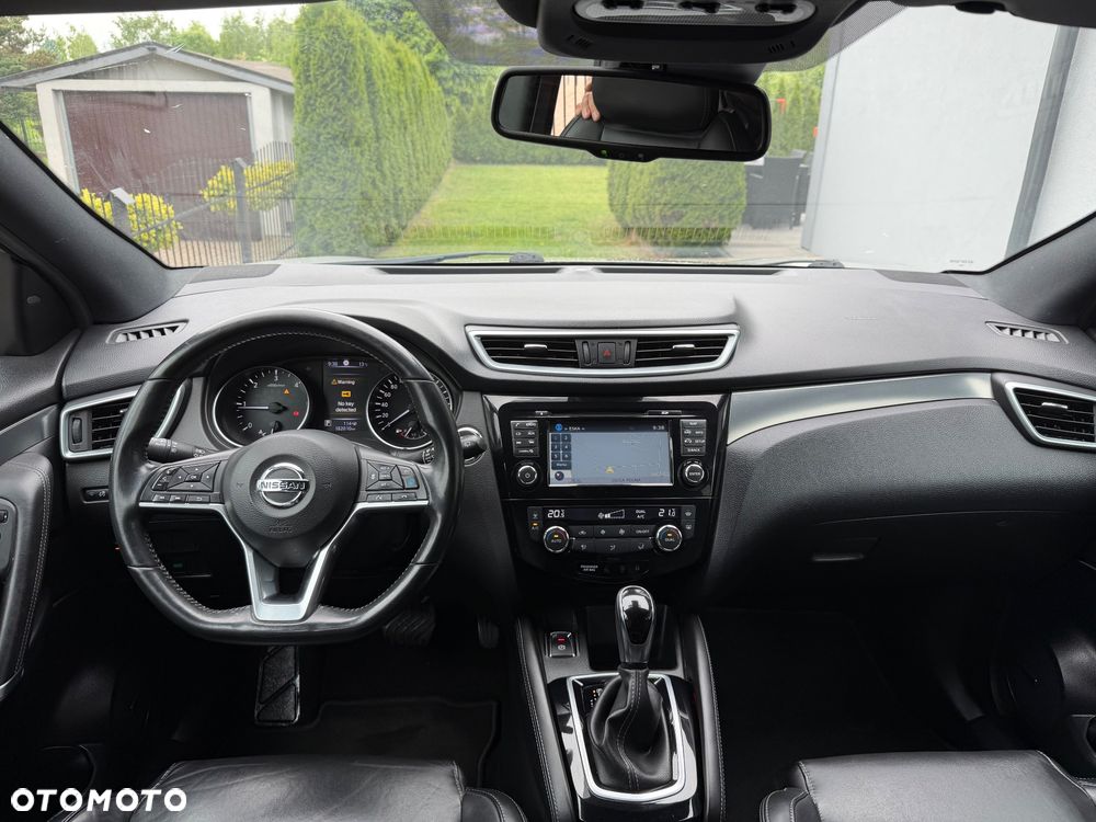 Nissan Qashqai 1.6 dCi Xtronic TEKNA+ - 8