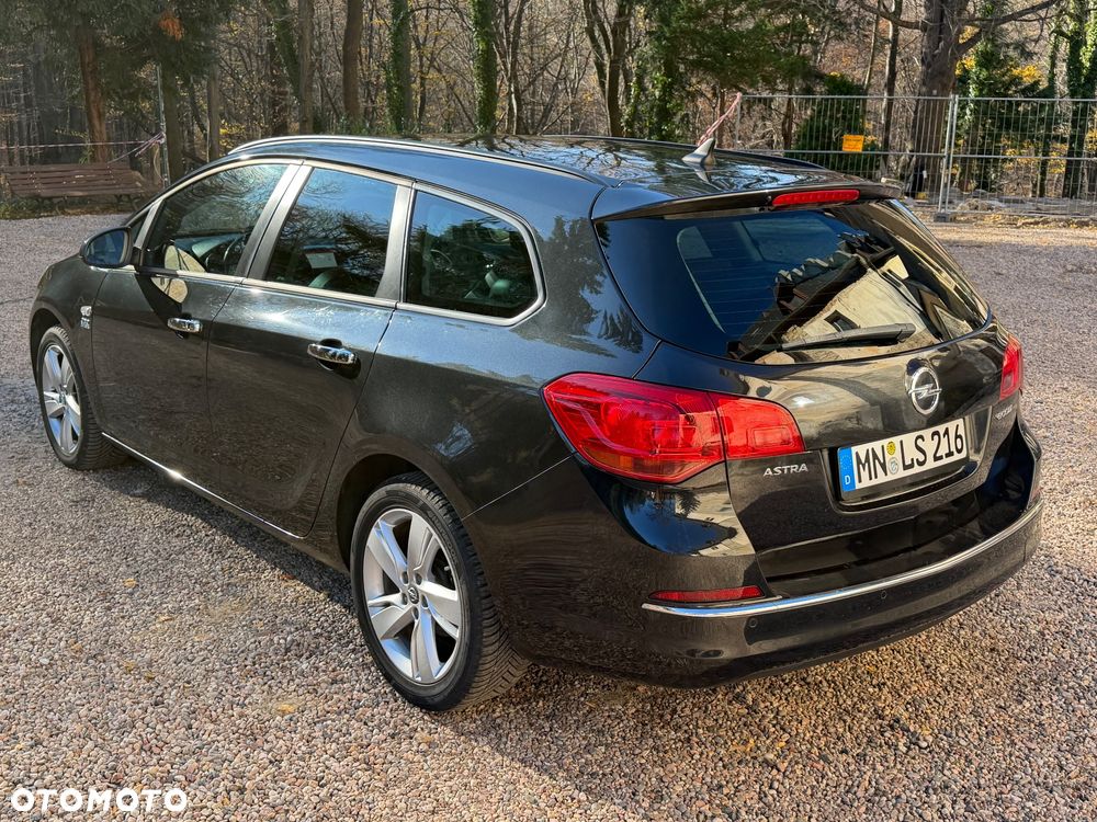 Opel Astra 1.4 Turbo Sport - 9