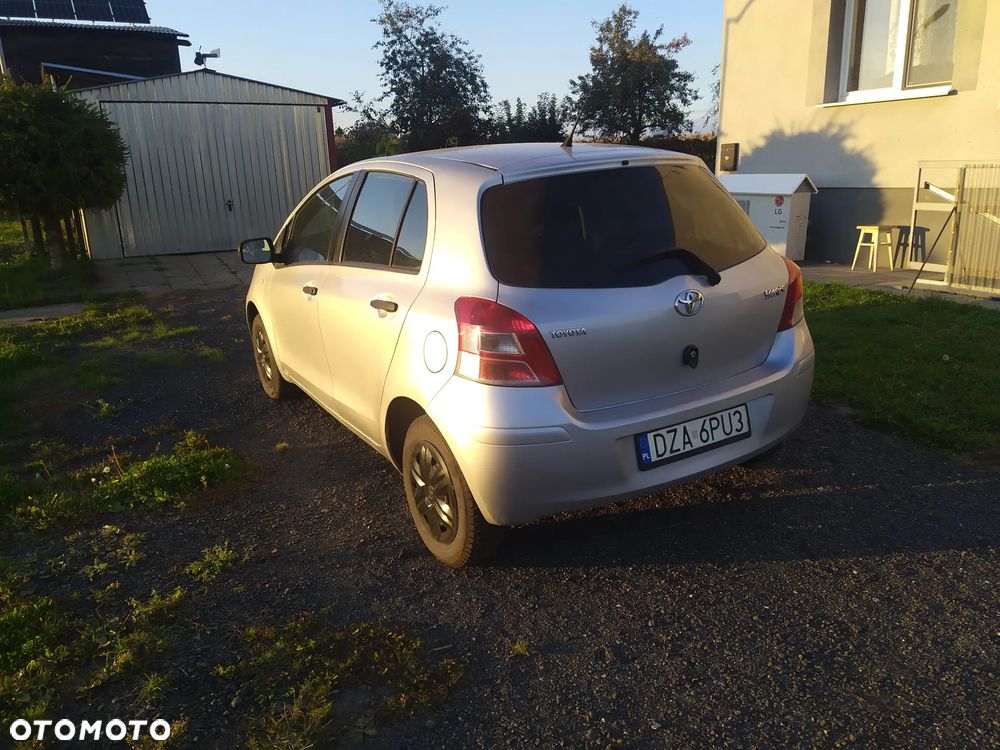 Toyota Yaris - 2