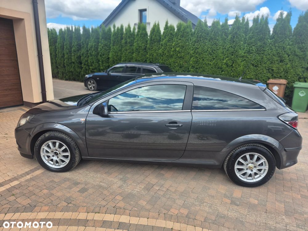 Opel Astra 1.6 Innovation 110 Jahre - 16