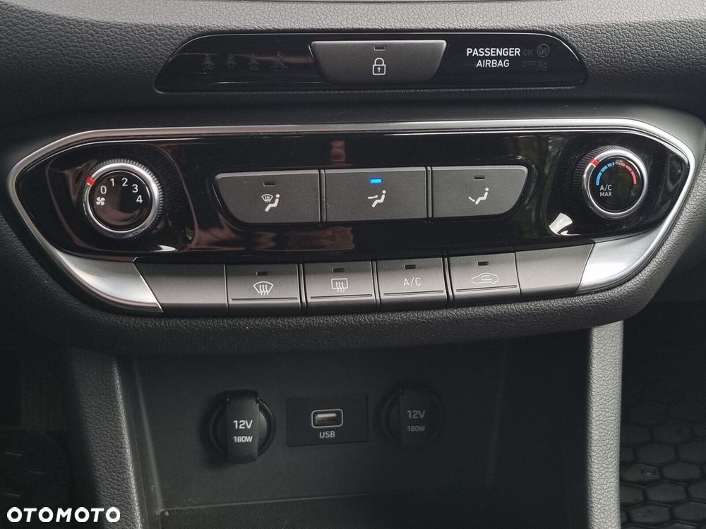 Hyundai i30 2022