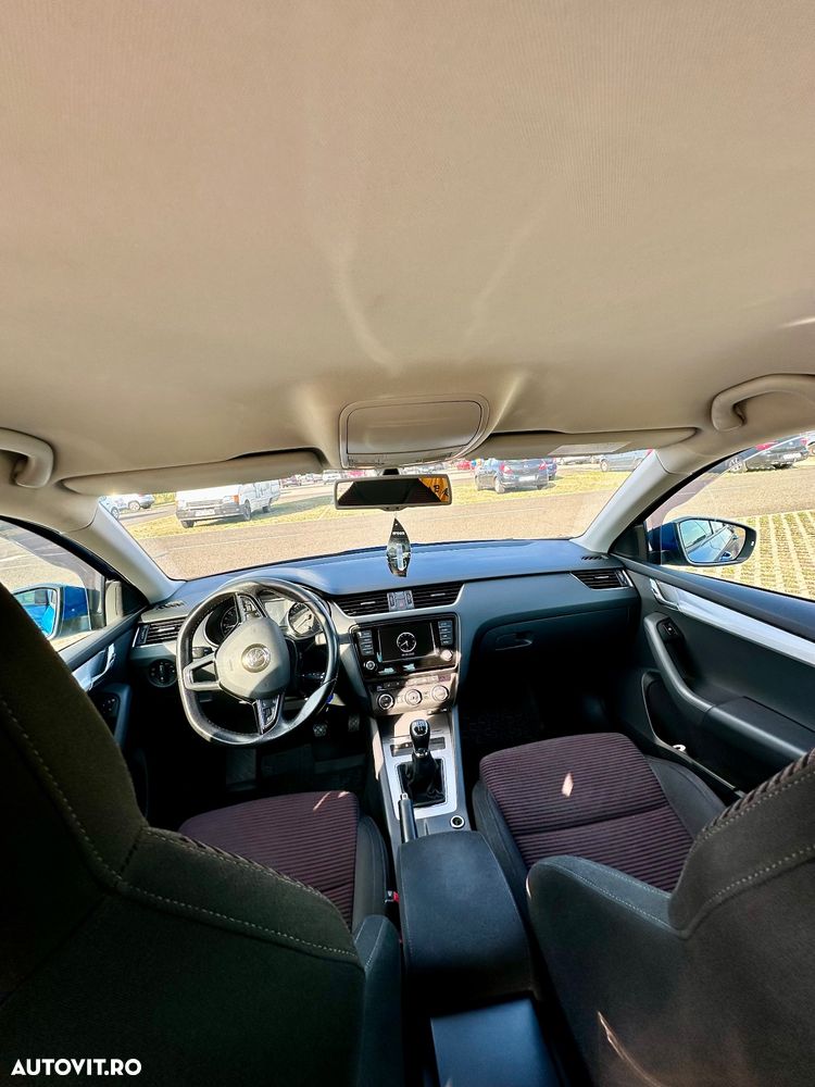 Skoda Octavia - 3