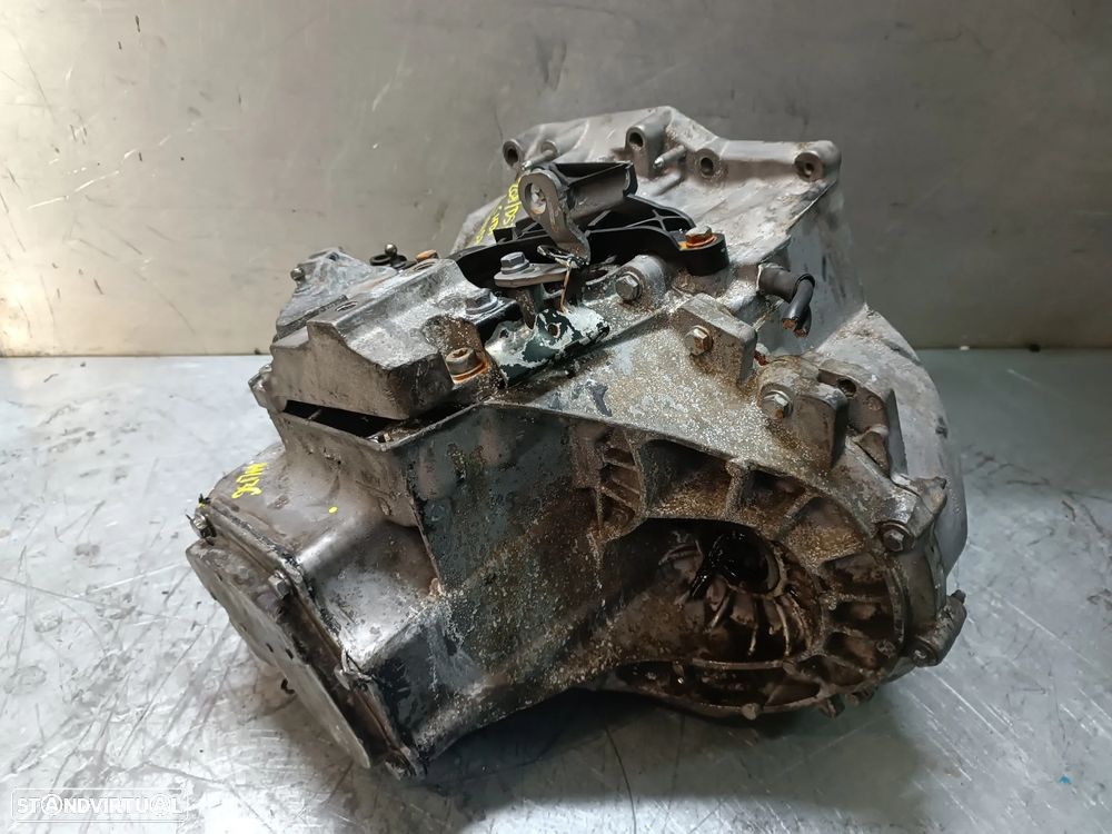 CAIXA DE 6 VELOCIDADES PEUGEOT 208 / CITROEN C3 DS3 1.6HDI HL136 9674157510 - 1