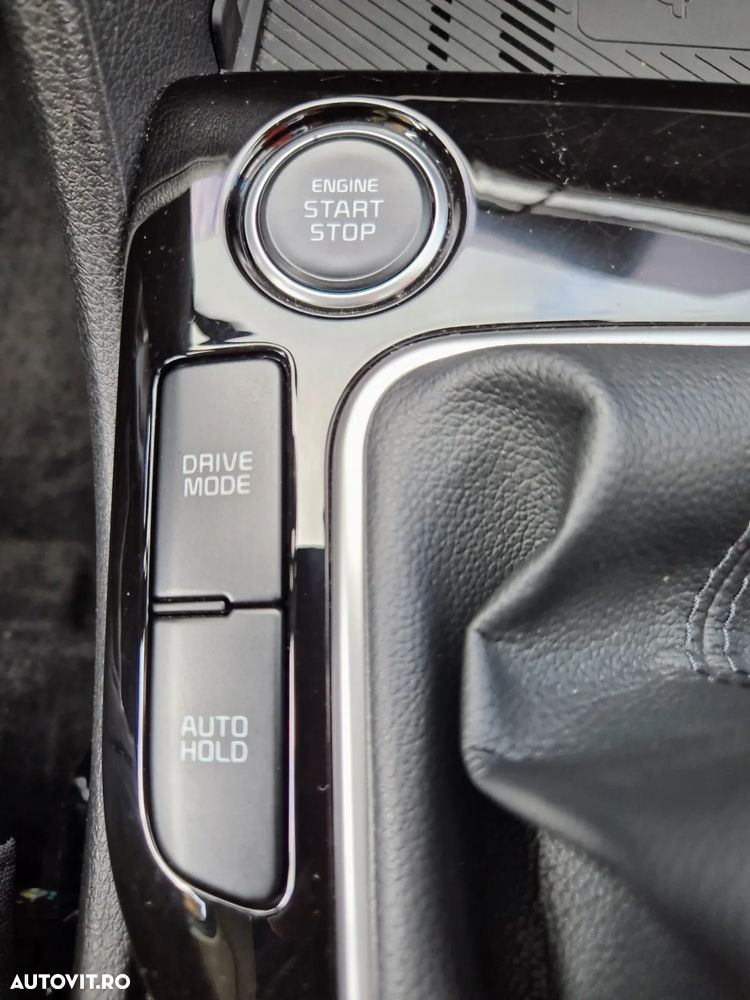 Kia Sportage 1.6 T-GDI 6MT 4x2 Business Line - 11