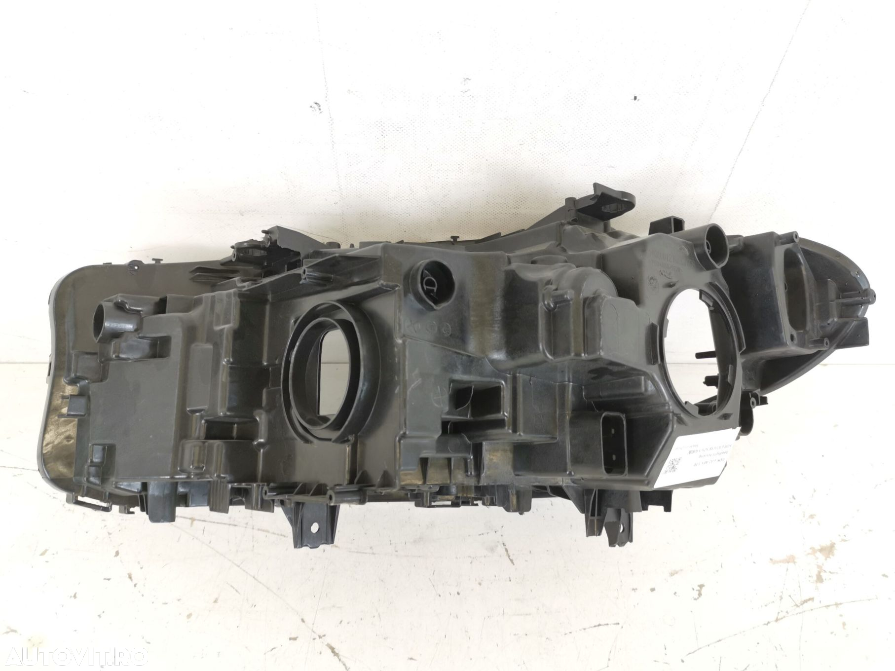Carcasa Far BMW Seria 5 G30 [2016 - 2020] Original In Stare Buna - 5