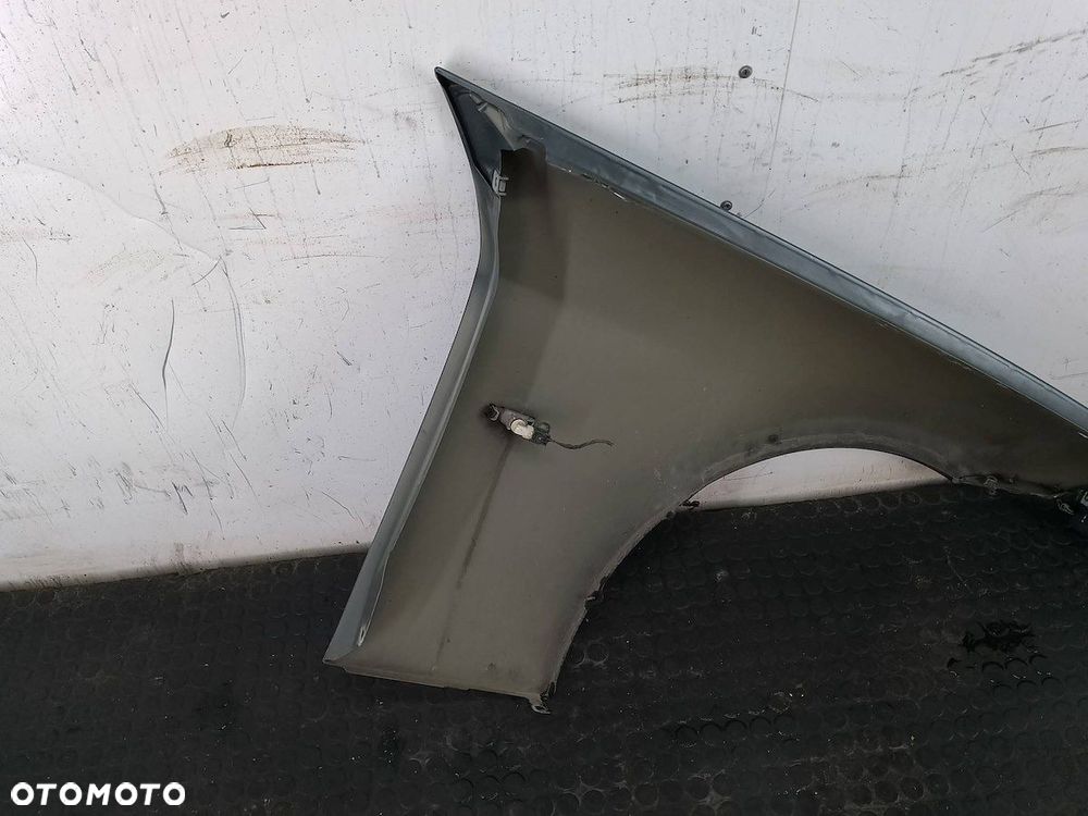 BŁOTNIK LEWY PRZÓD BMW E91 A81/6 - 8