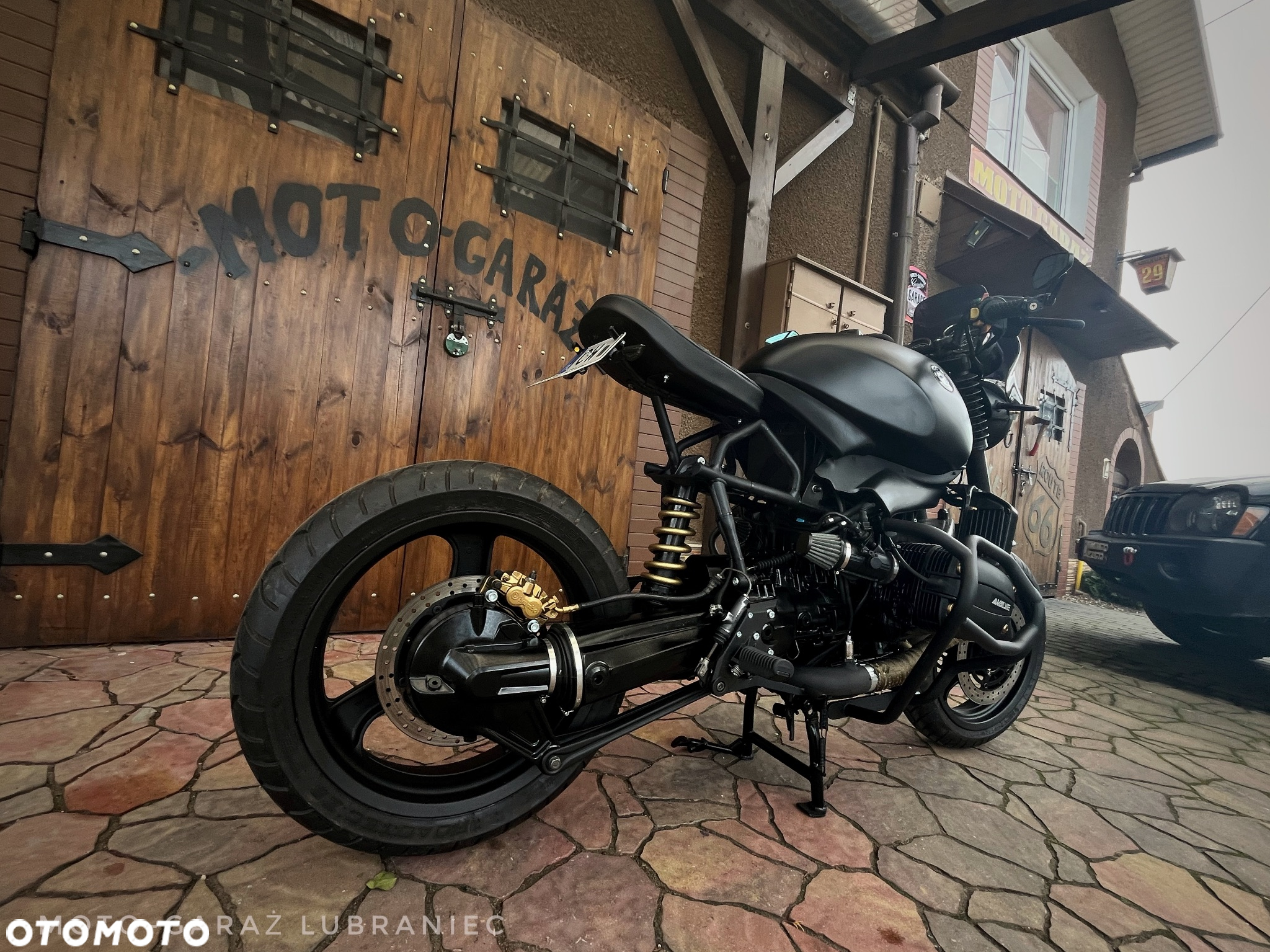BMW R - 10