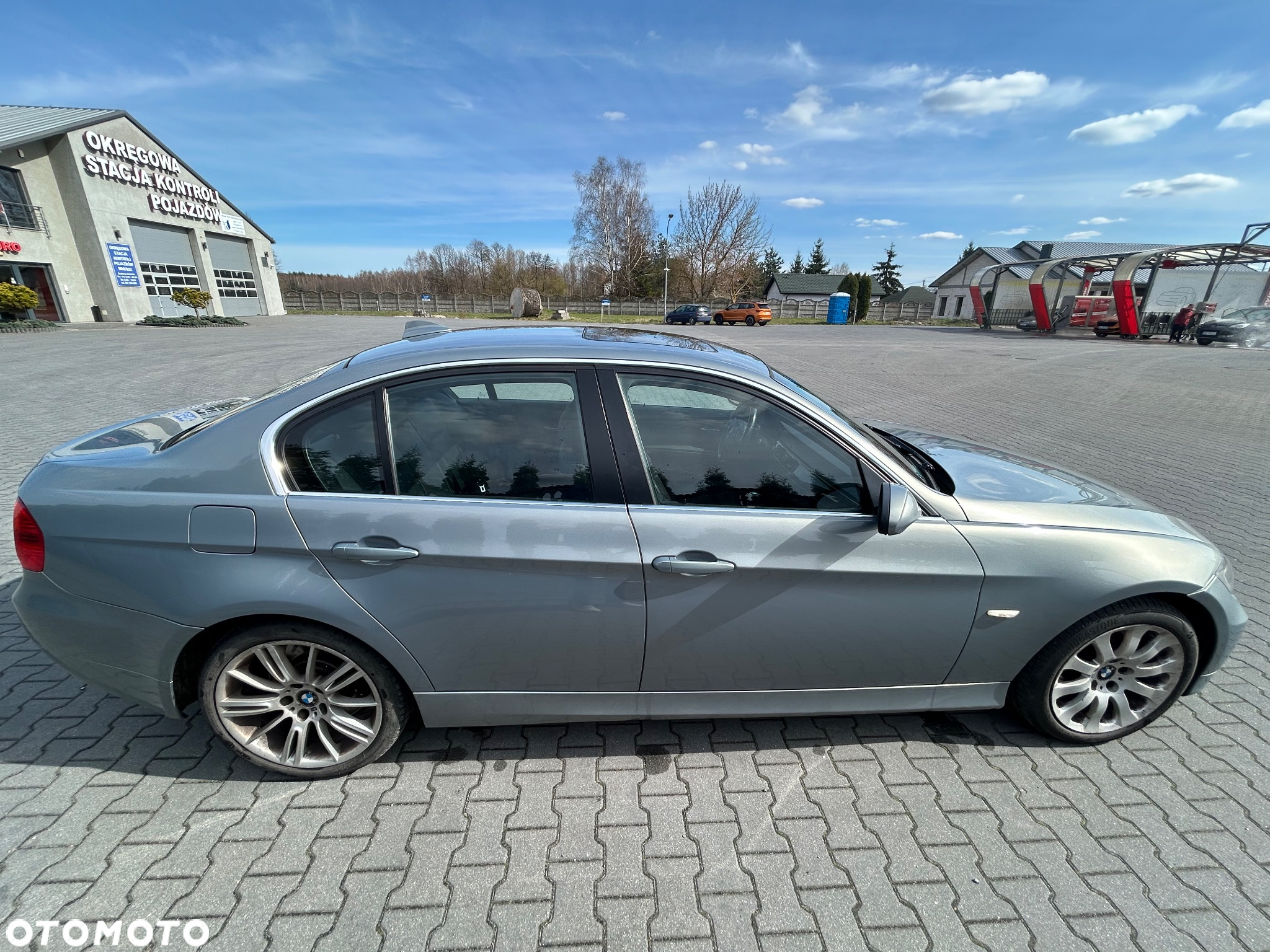BMW Seria 3 330i Touring - 6