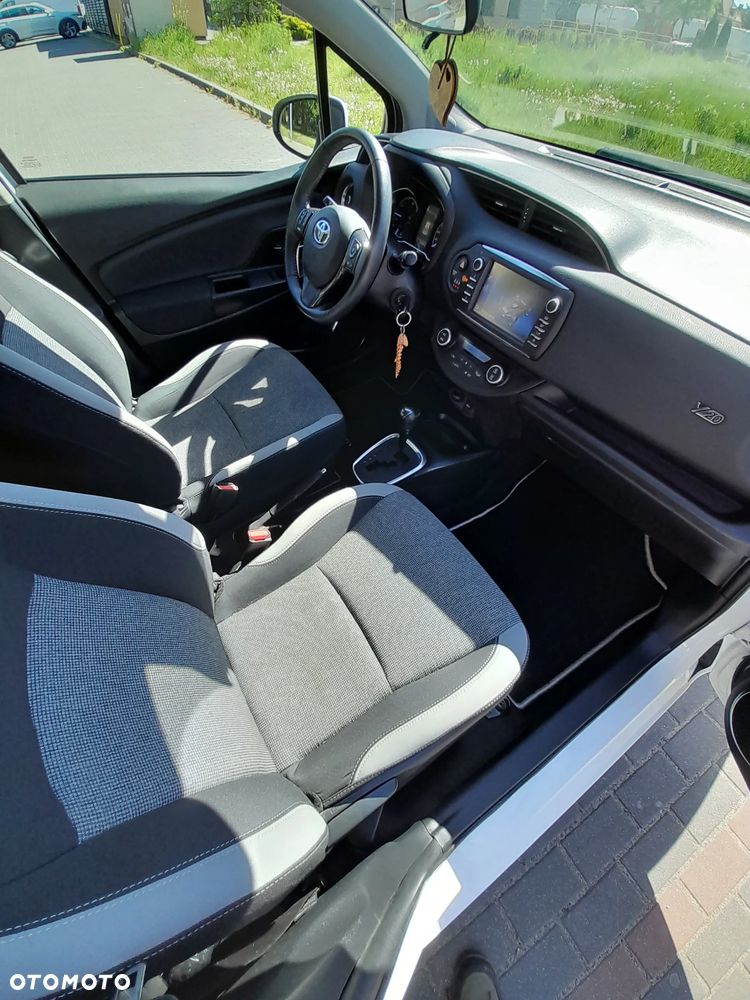 Toyota Yaris - 18