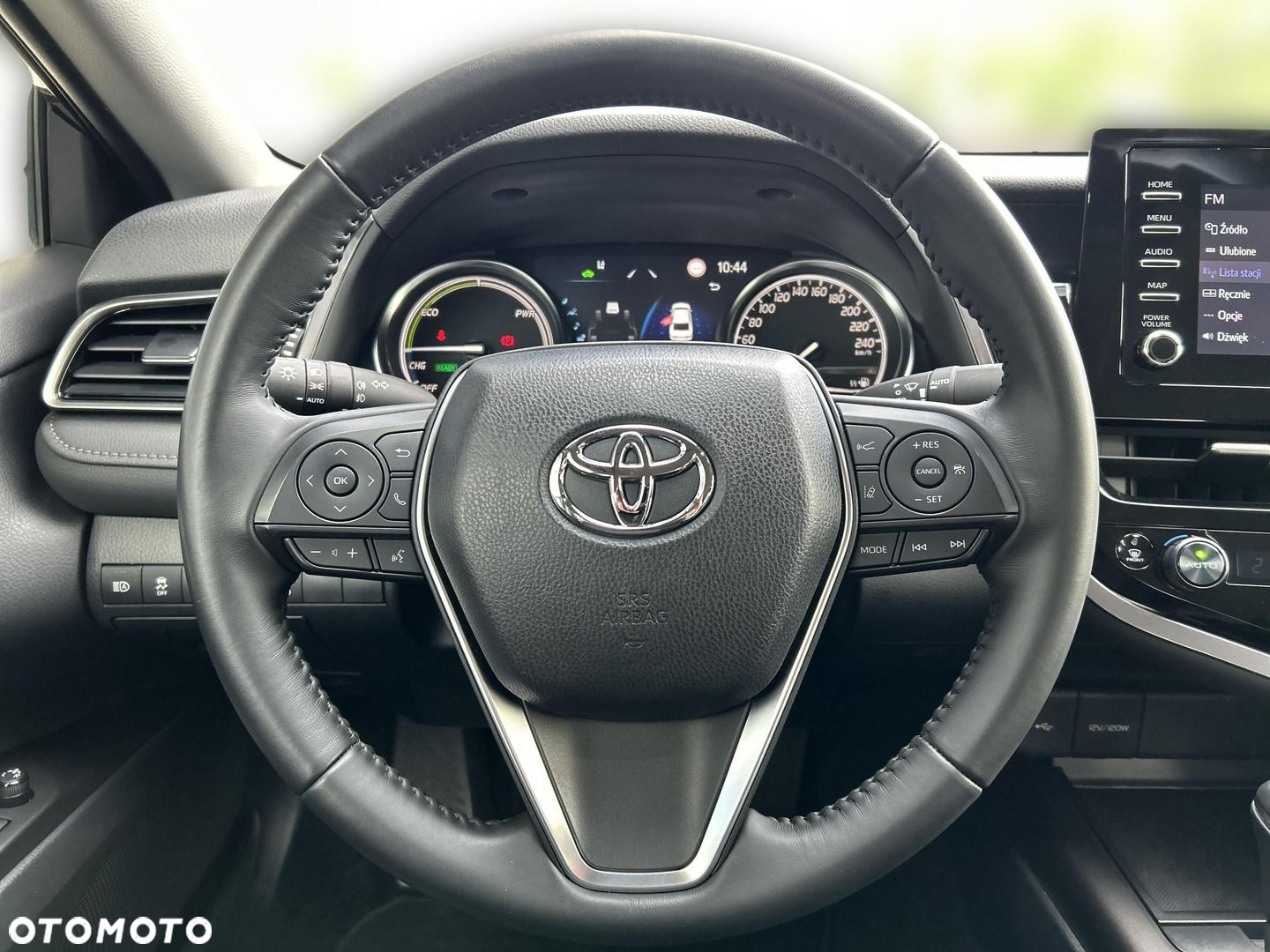 Toyota Camry - 13