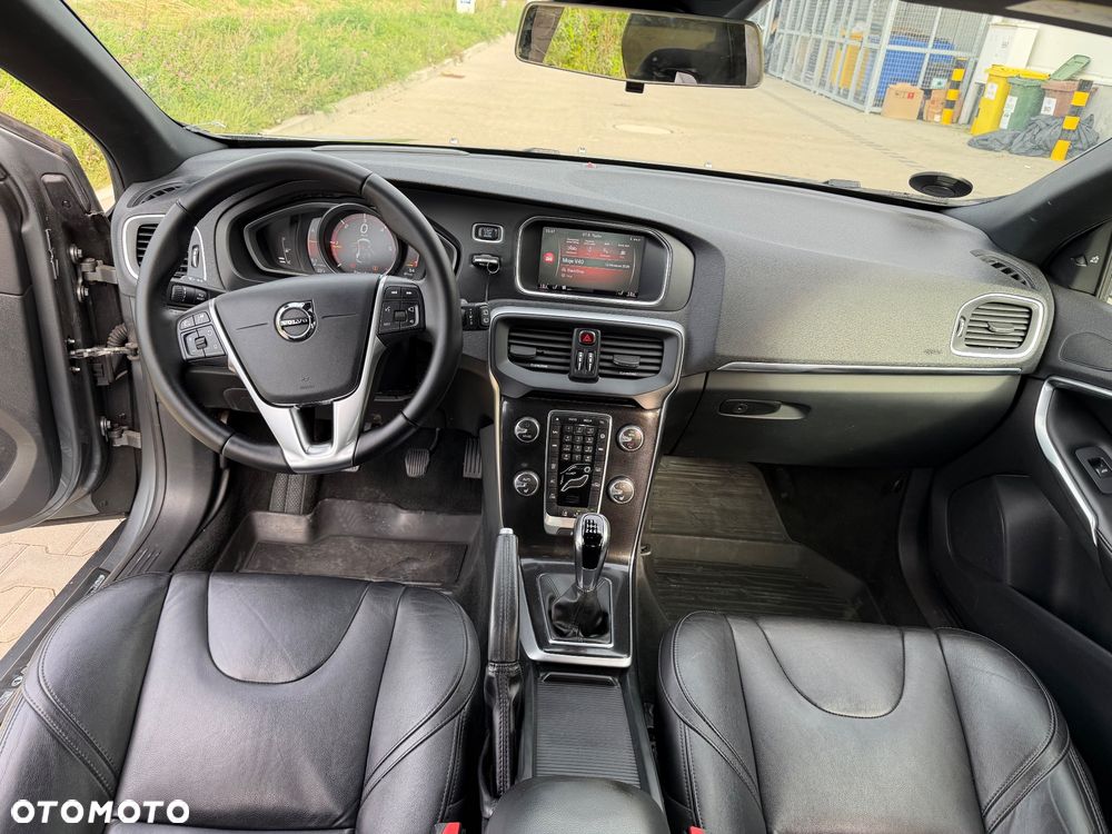 Volvo V40 D2 Kinetic - 12