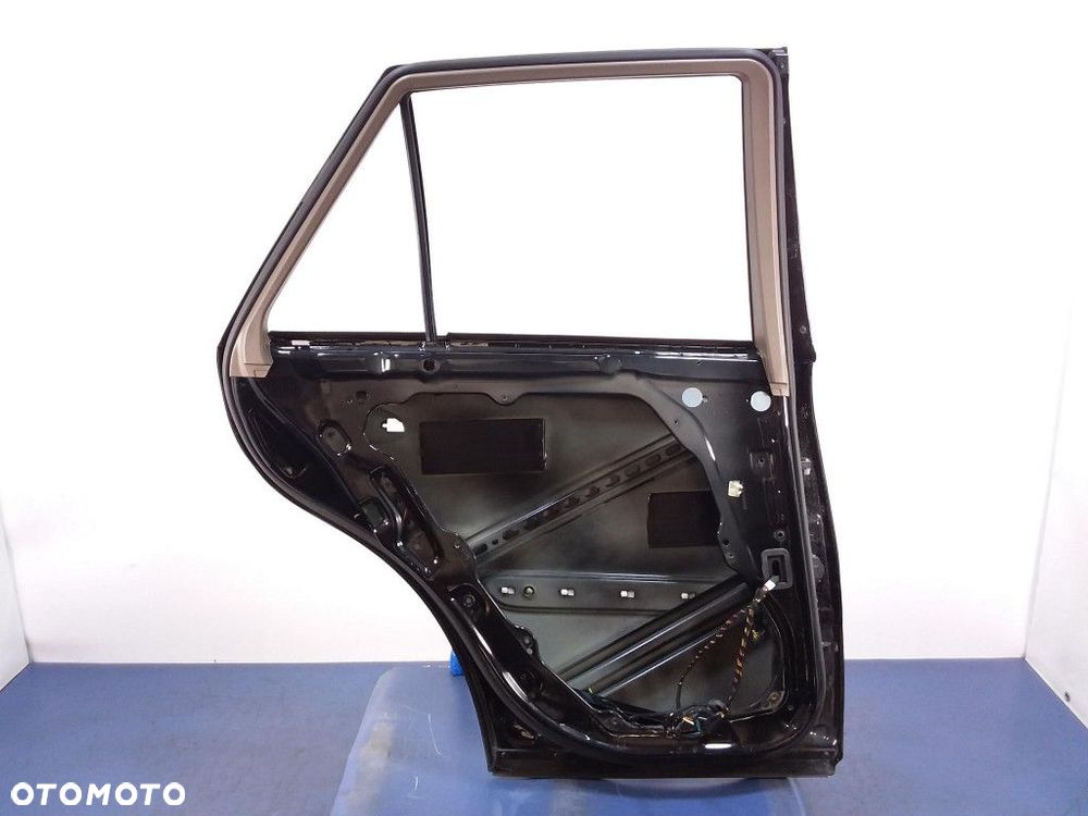 MERCEDES ML W164 DRZWI TYŁ LEWE TYLNE 197 - 10