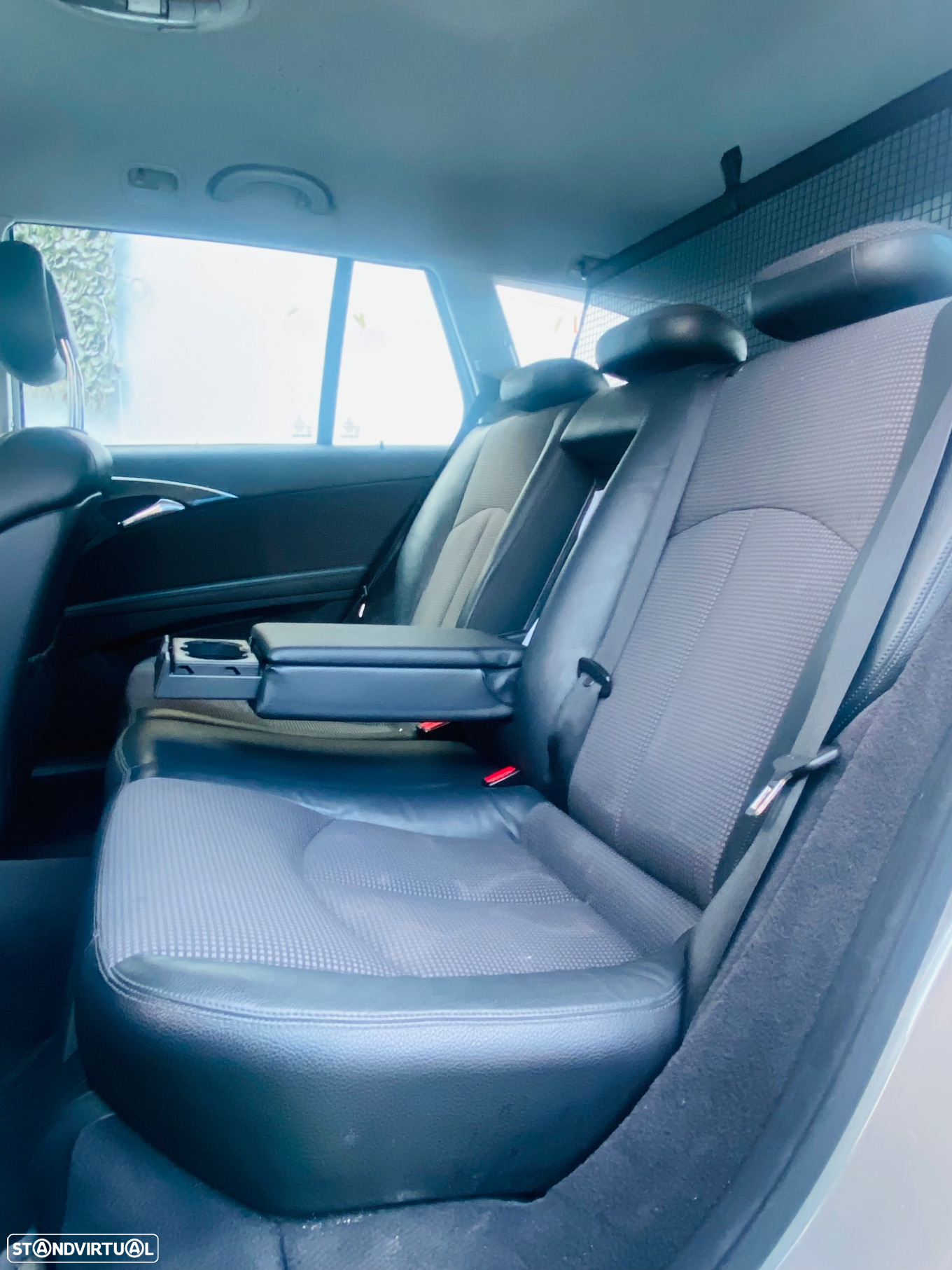 Mercedes-Benz E 220 CDi Avantgarde - 9