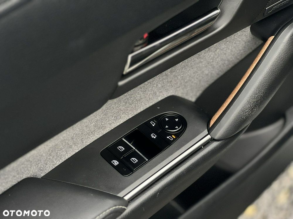 Mazda MX-30 e-SKYACTIV R-EV MAKOTO PLUS - 38