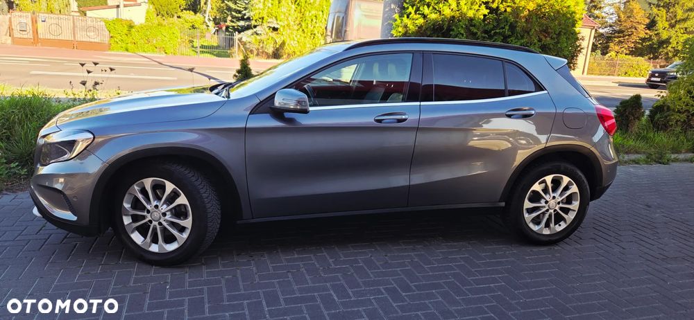 Mercedes-Benz GLA - 6