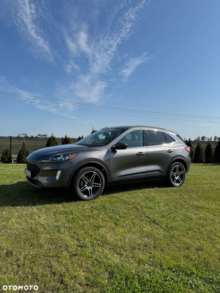 Ford Kuga 2.5 FHEV AWD Titanium - 6