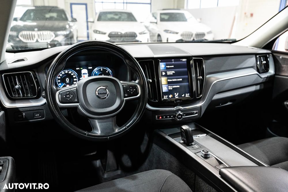 Volvo XC 60 B4 D AWD Geartronic Momentum - 6