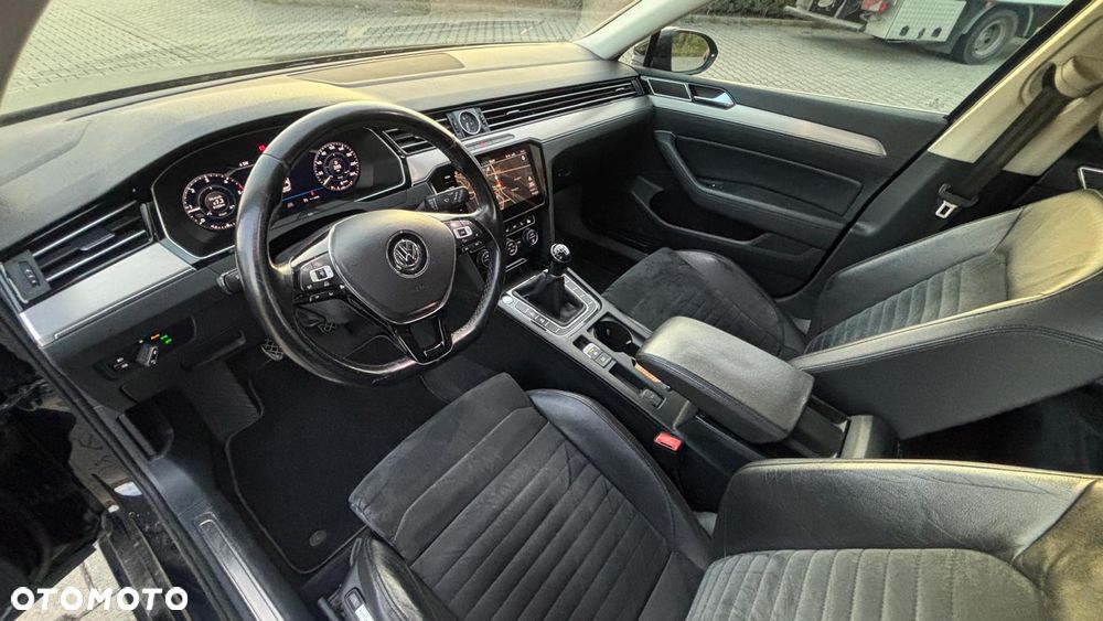 Volkswagen Passat 2.0 TDI BMT Highline - 8