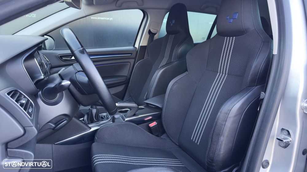 Renault Mégane Sport Tourer 1.5 dCi GT Line SS - 12