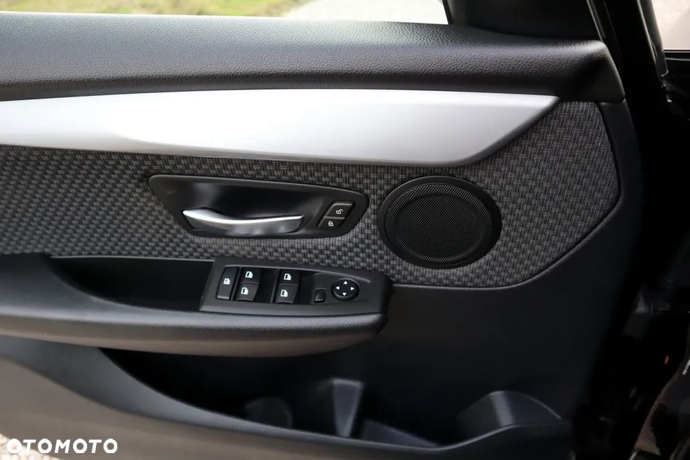 BMW Seria 2 218d Active Tourer - 24