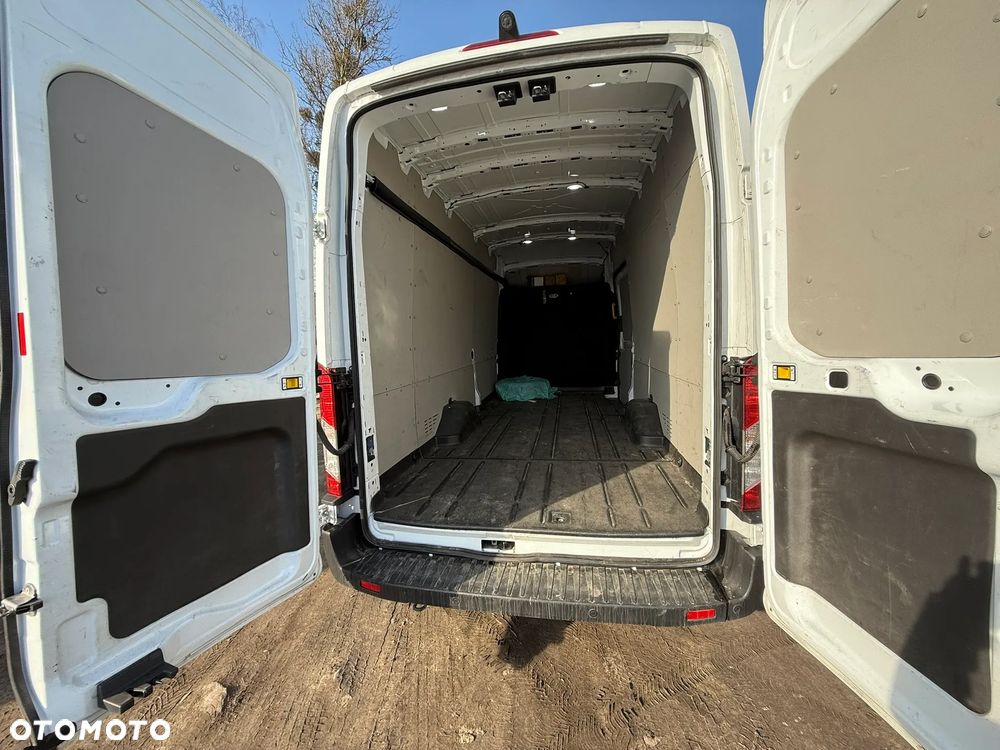 Ford Transit - 10