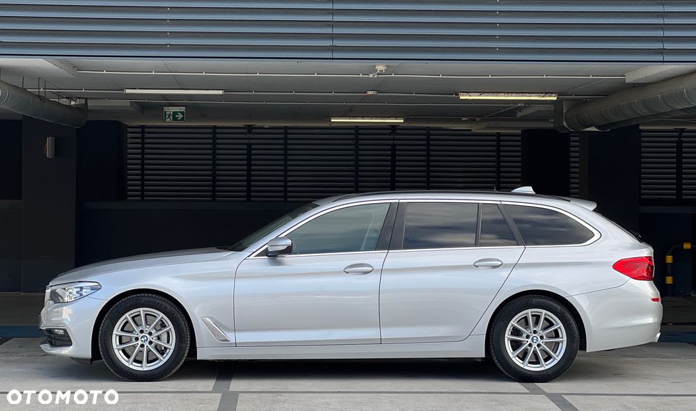 BMW Seria 5 530d xDrive Sport Line - 15
