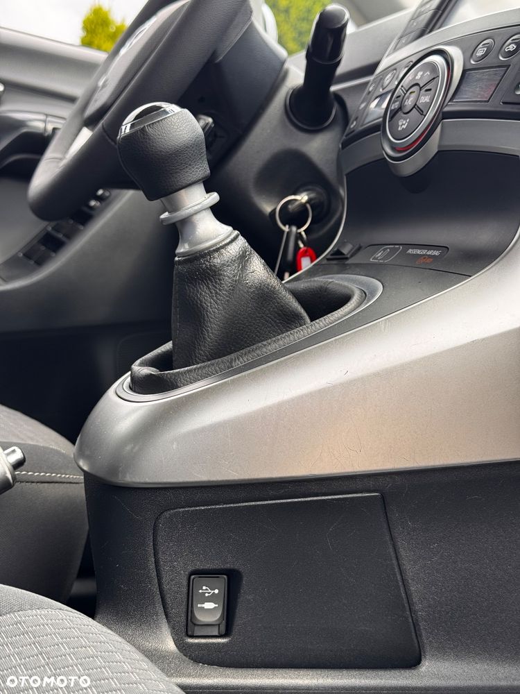 Toyota Verso 1.6 D-4D 5-Sitzer Start/Stop Edition S+ - 35