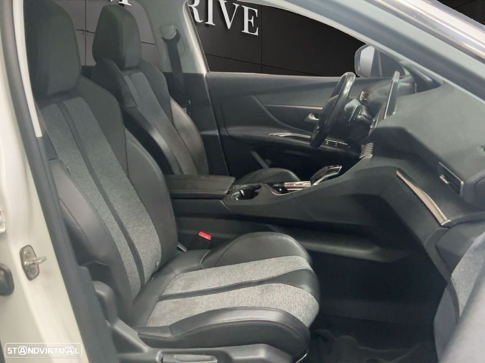 Peugeot 3008 - 10