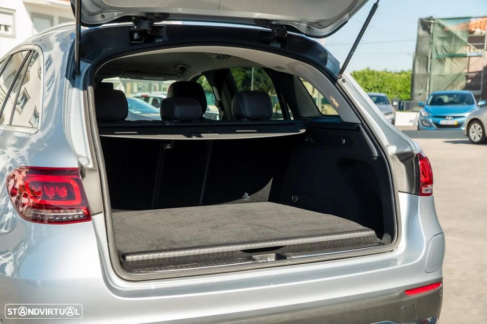 Mercedes-Benz GLC 300 de 4Matic - 16