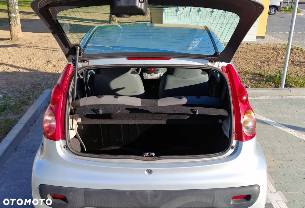 Peugeot 107 1.0 U Move - 9