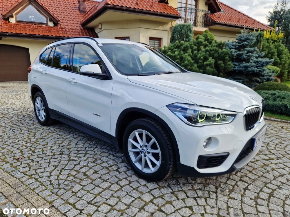 BMW X1 sDrive18i Sport Line - 7